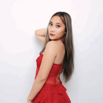 mae Smooci model
