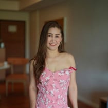 Manaw Bangkok Escort