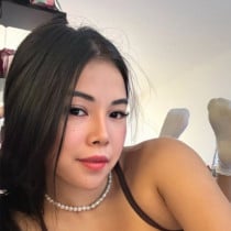 Miho Smooci model
