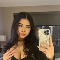 Miho Smooci model