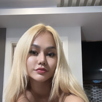 Mira Smooci model