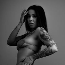 Miriam Smooci model