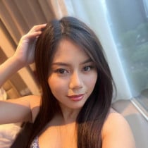 Miya Smooci model