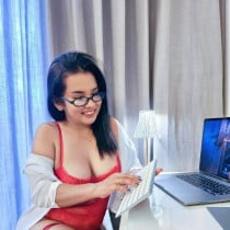 Miya Bangkok Escort