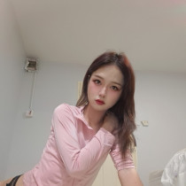 Nami Smooci model