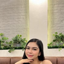 Naomi Manila Escort
