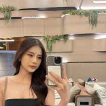 Naumi seviena Jakarta Escort