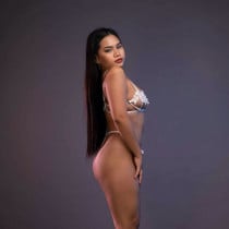 Pola Manila Escort