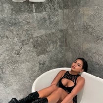 Pola Manila Escort