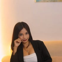 Precious Manila Escort