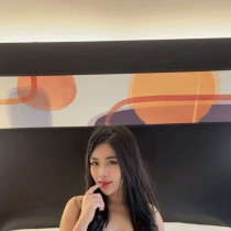 Rossie Smooci model