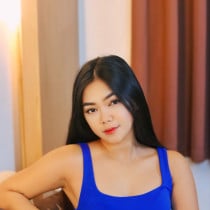 Selena Manila Escort