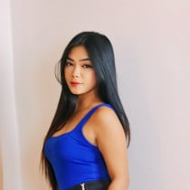 Selena Manila Escort