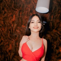 Selena Manila Escort
