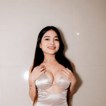 Selena Manila Escort