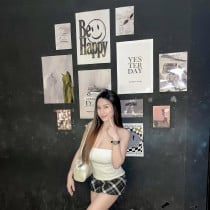 Selviana Widia Saputri Smooci model