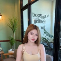 SINTIA Jakarta Escort