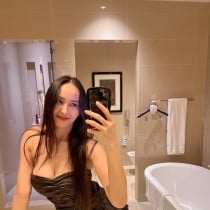 Vivian Bangkok Escort