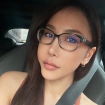 Weeny Bangkok Escort