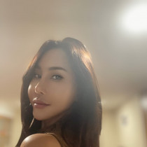 Weeny Bangkok Escort