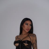 Zinqueen Pattaya Escort